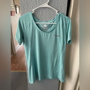 Columbia Titanium Omni Freeze Zero Short Sleeve shirt size M